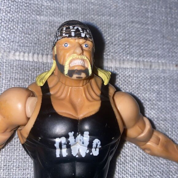 1999 Hollywood Hulk Hogan Smash N Slam Wrestlers Figure by ToyBiz - Picture 2 of 7